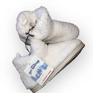 Dearfoams Shoes | Cozy Mountain Memory Foam Slipper Cream Fleece Size Small 5-6